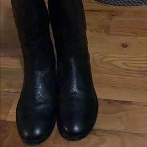 Black Tory Burch boots